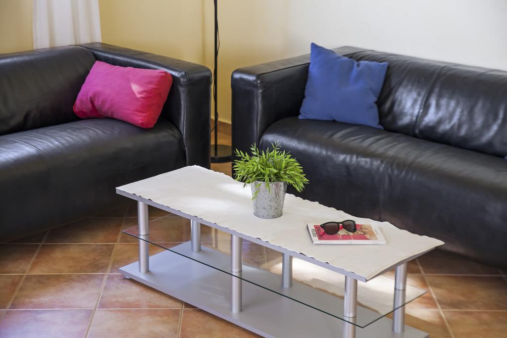 Rvhotels Apartamentos Heemstede レスタルティット エクステリア 写真